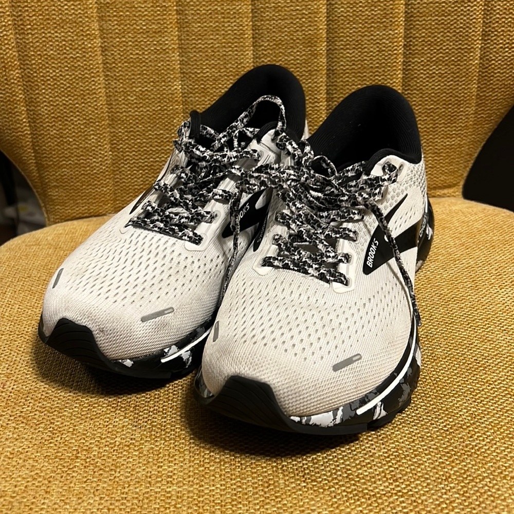 Brooks Ghost 14